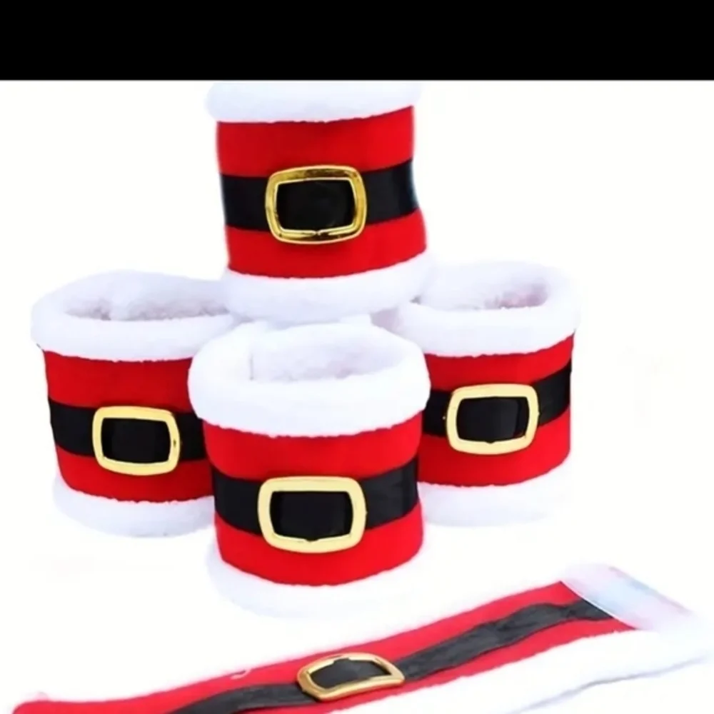 4pcs Christmas Buckle Santa Belt Festive Napkin Holders. NEW NWT.